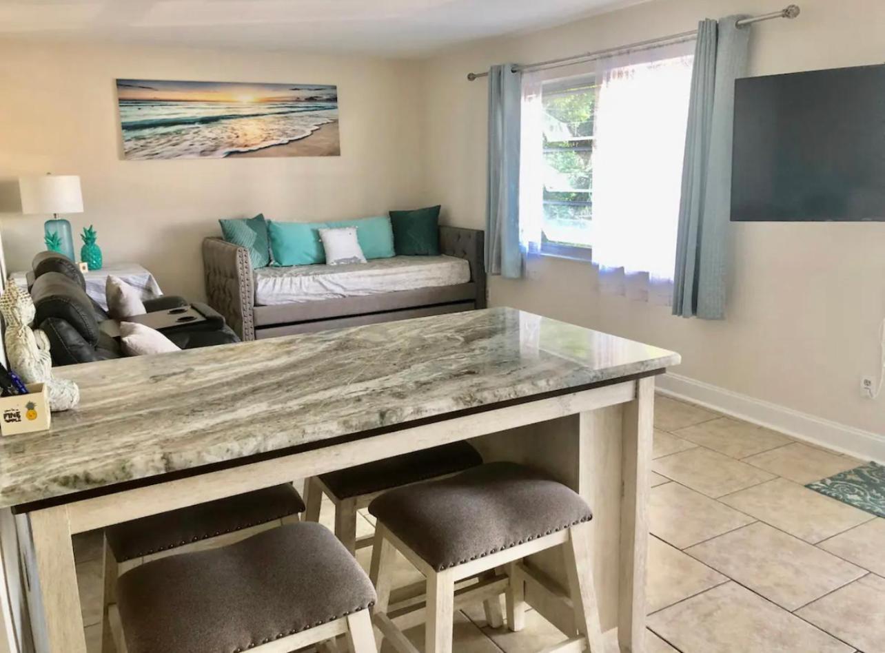 Cozy Home With One Bedroom كيب كورال المظهر الخارجي الصورة